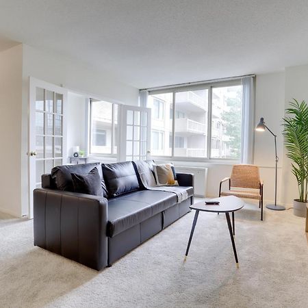 ארלינגטון Awesome 1 Bedroom Apt + Den At Crystal City With Gym מראה חיצוני תמונה