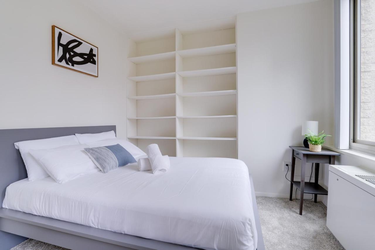 ארלינגטון Awesome 1 Bedroom Apt + Den At Crystal City With Gym מראה חיצוני תמונה