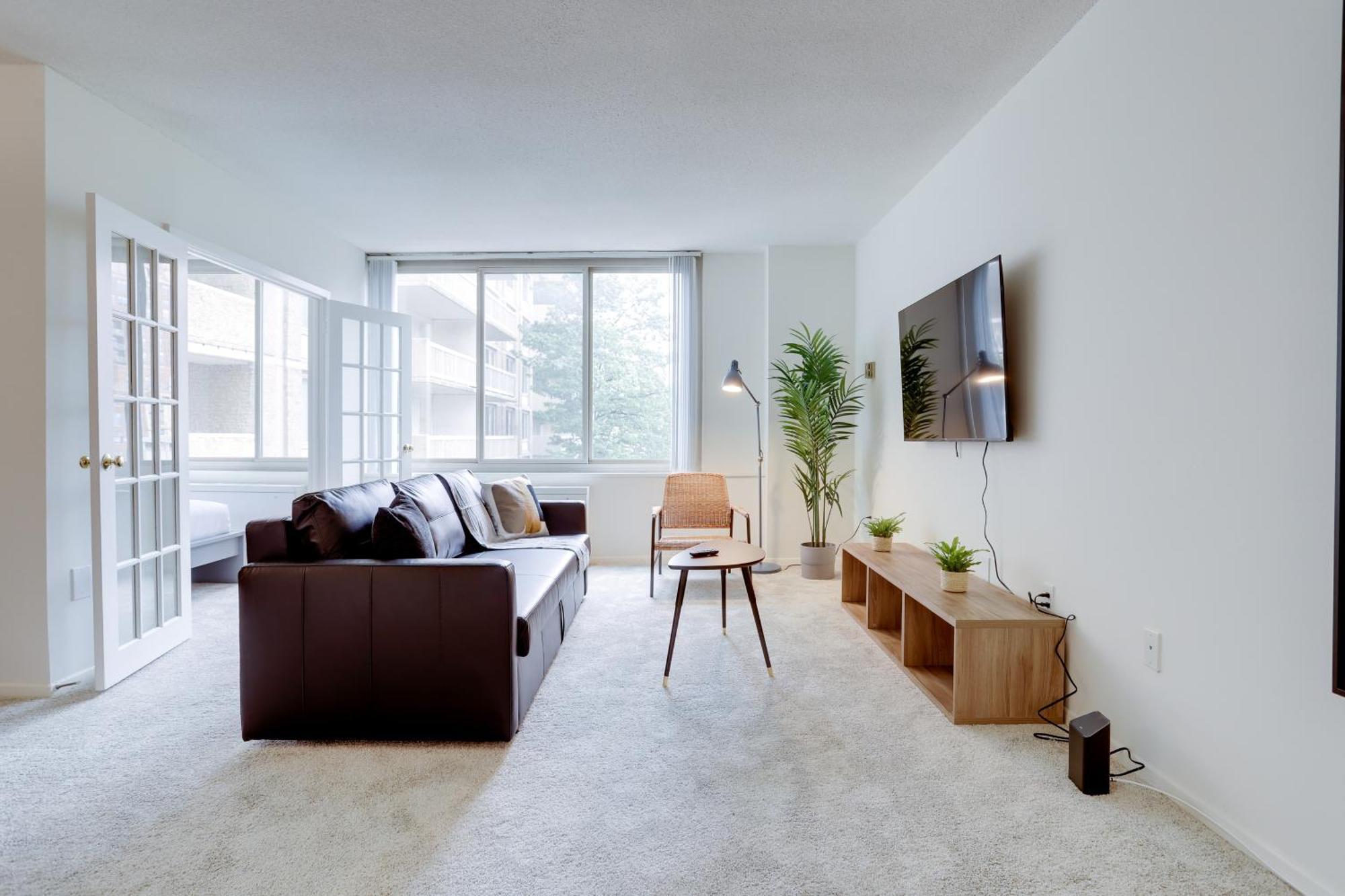 ארלינגטון Awesome 1 Bedroom Apt + Den At Crystal City With Gym מראה חיצוני תמונה